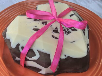 SWEETHEART ATTACK XXXL DOUBLE CHOCOLATE FILLED HEART-SHAPED PRALINE